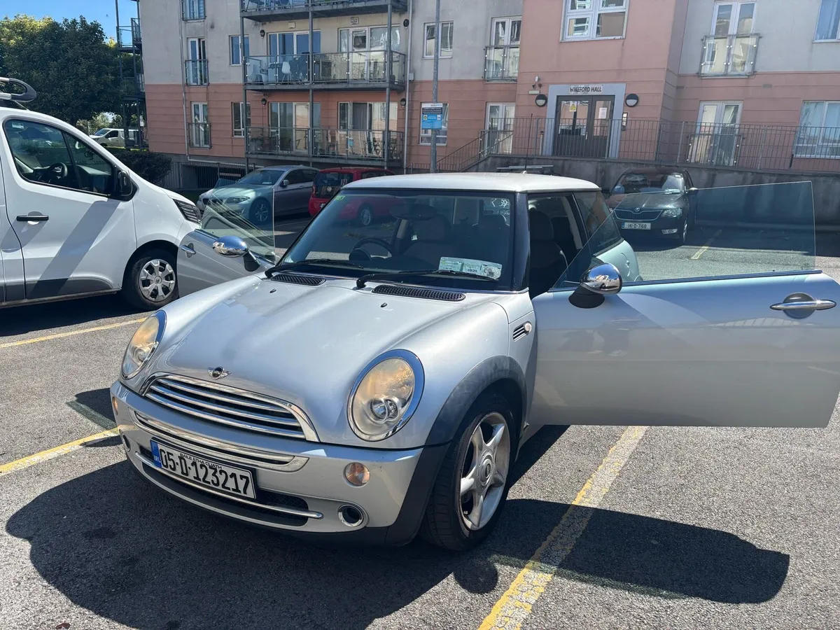 AUTOMATIC 2005 Mini Cooper - Image 1