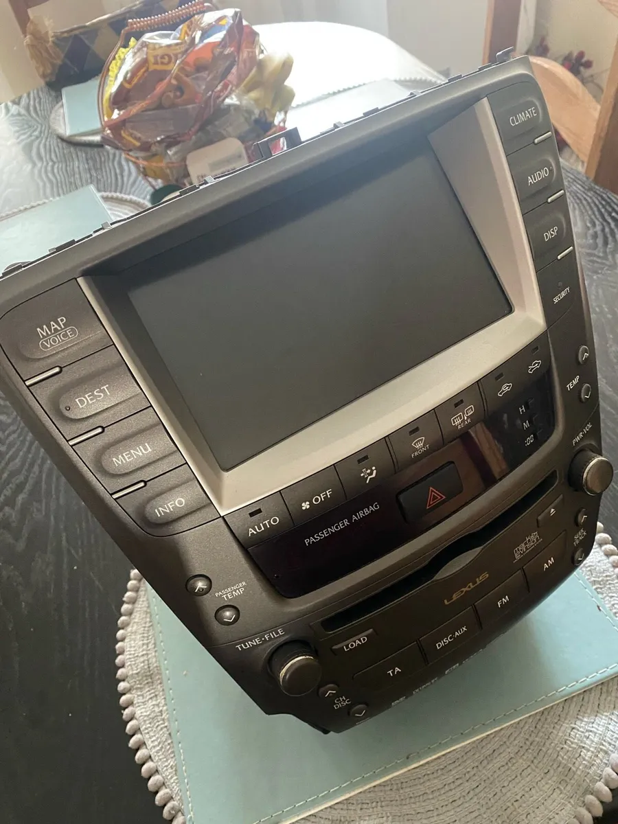 Lexus is220d 2008 - Image 4