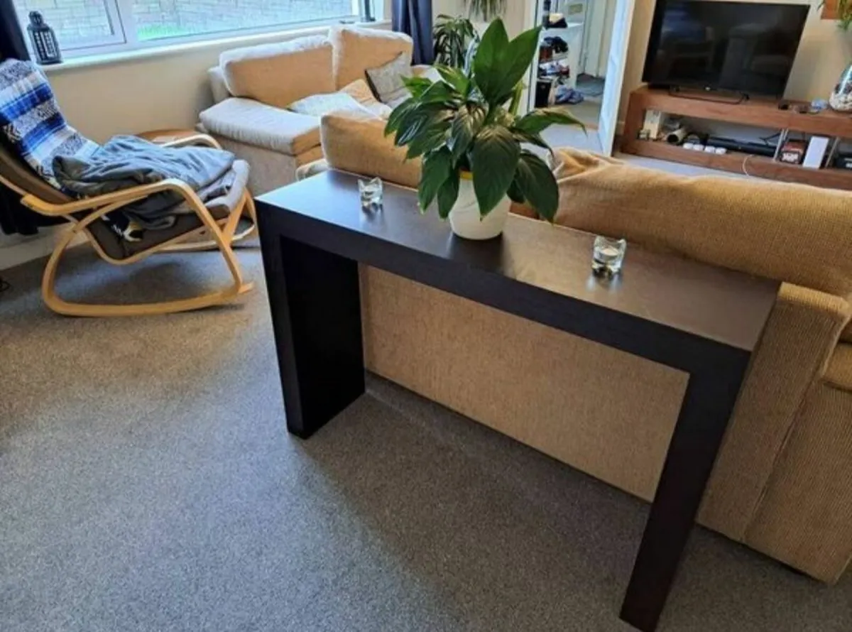 Console table - Image 1