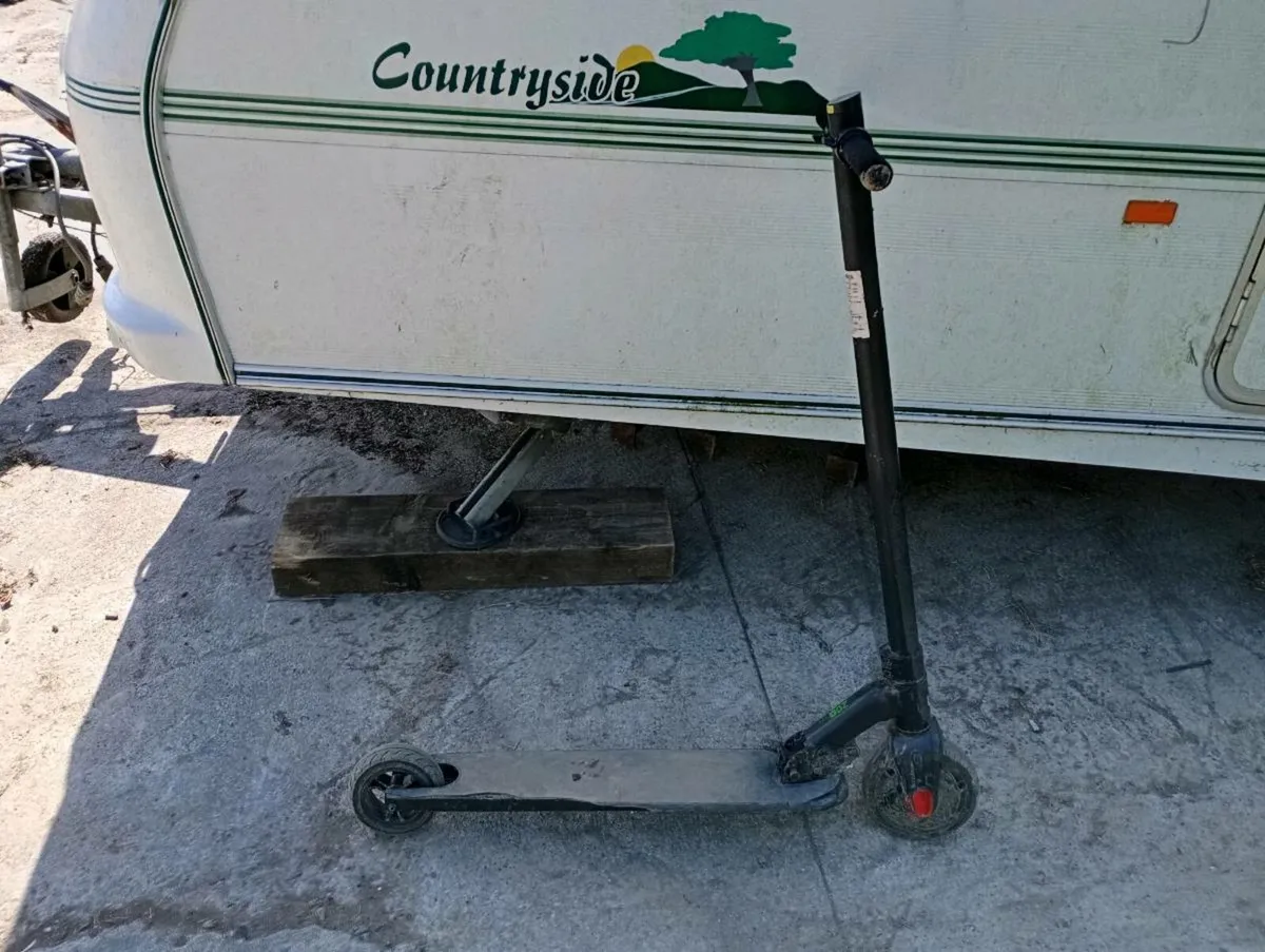Electric scooter - Image 1
