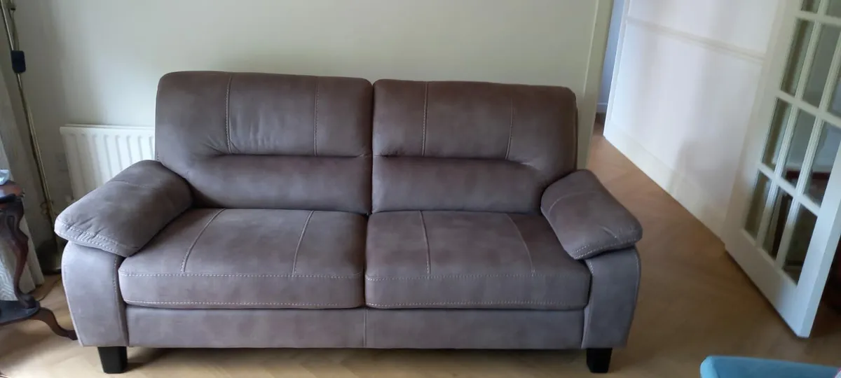 Couch - Image 1