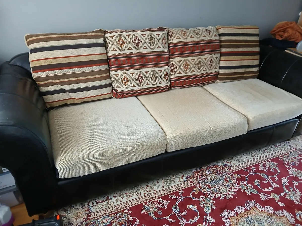 3 SEATER SOFA - Image 1