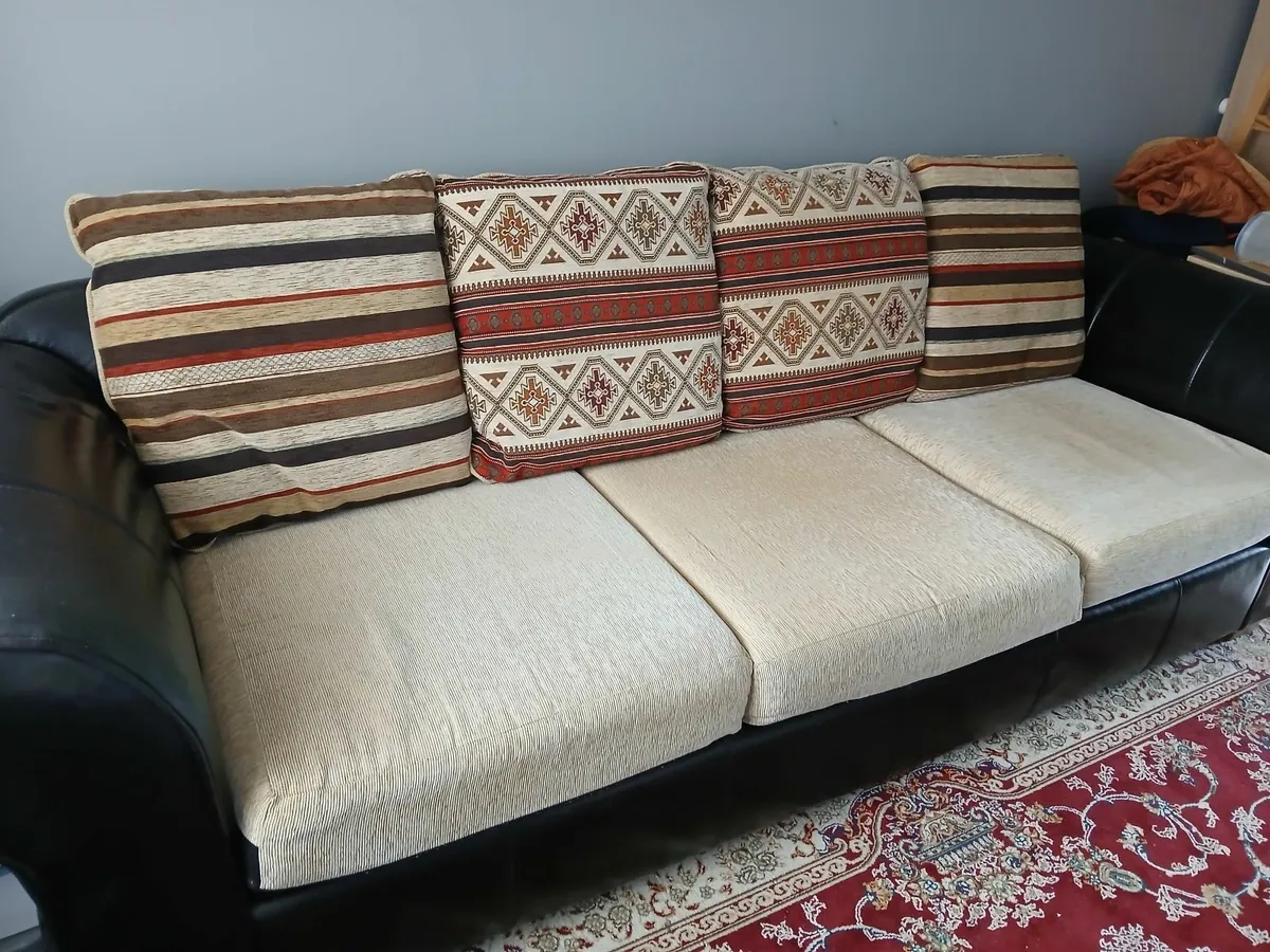 3 SEATER SOFA - Image 2