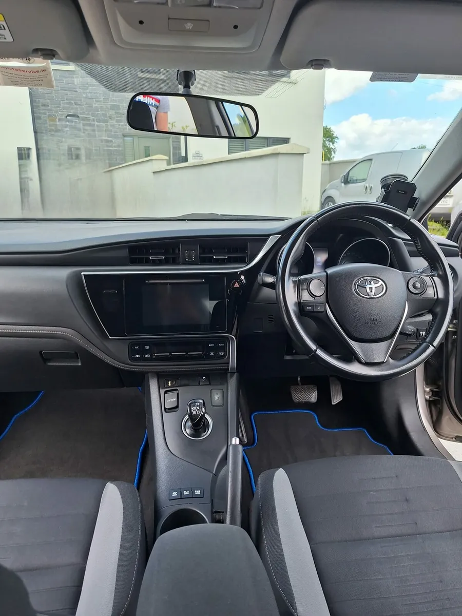 Toyota Auris - Image 4
