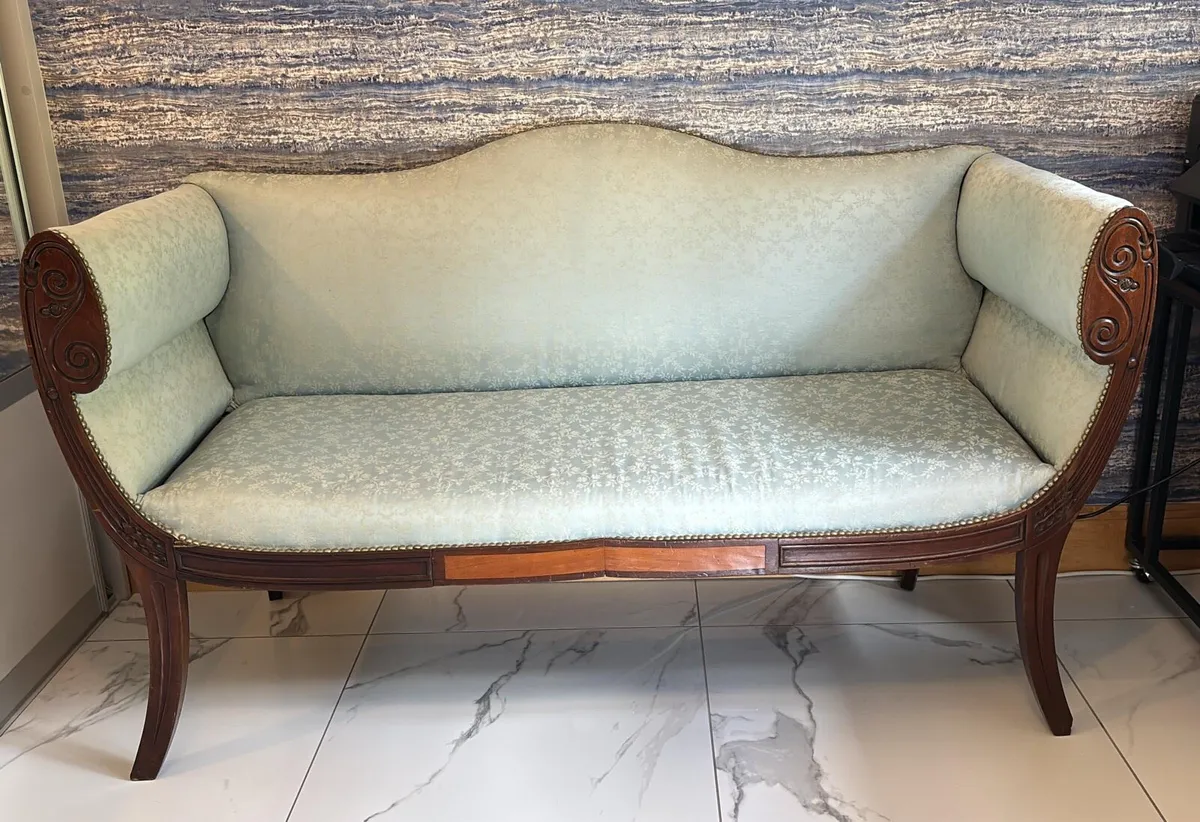 Antique chaise longue