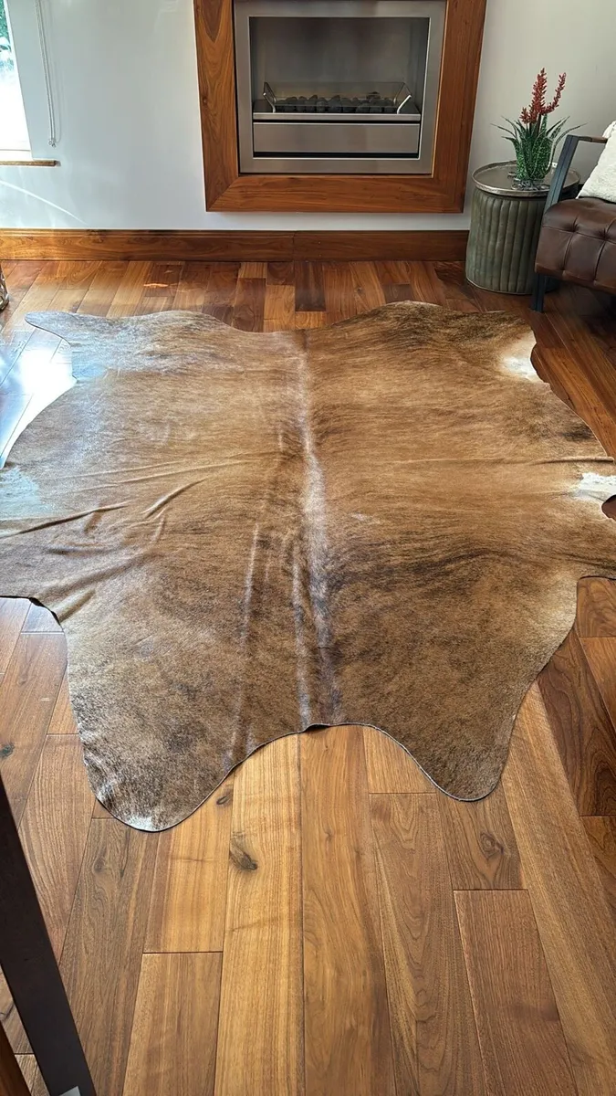 Cow hide rug - Image 2