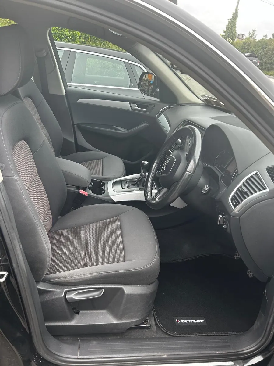 Audi Q5 - Image 2