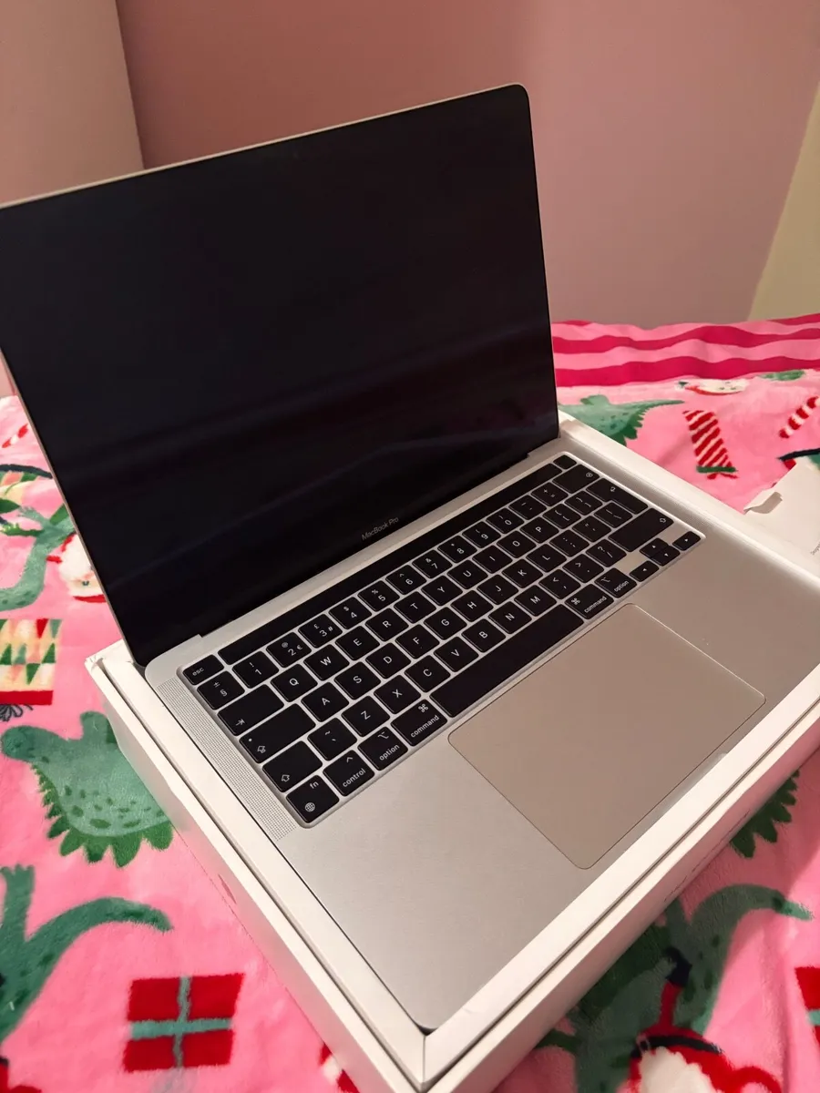MacBook - Image 1