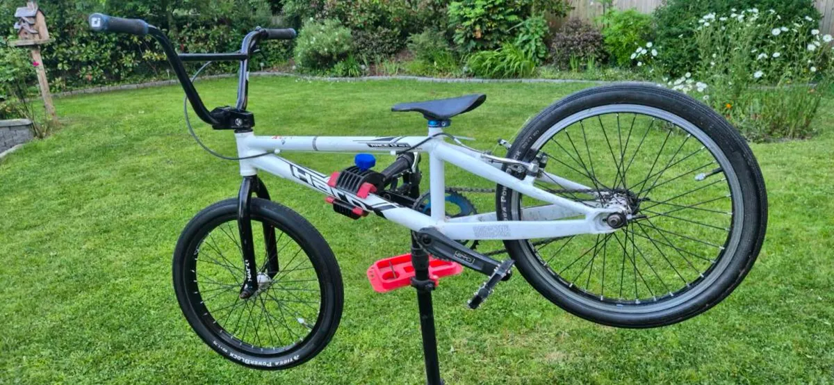 Bmx bike - Image 1