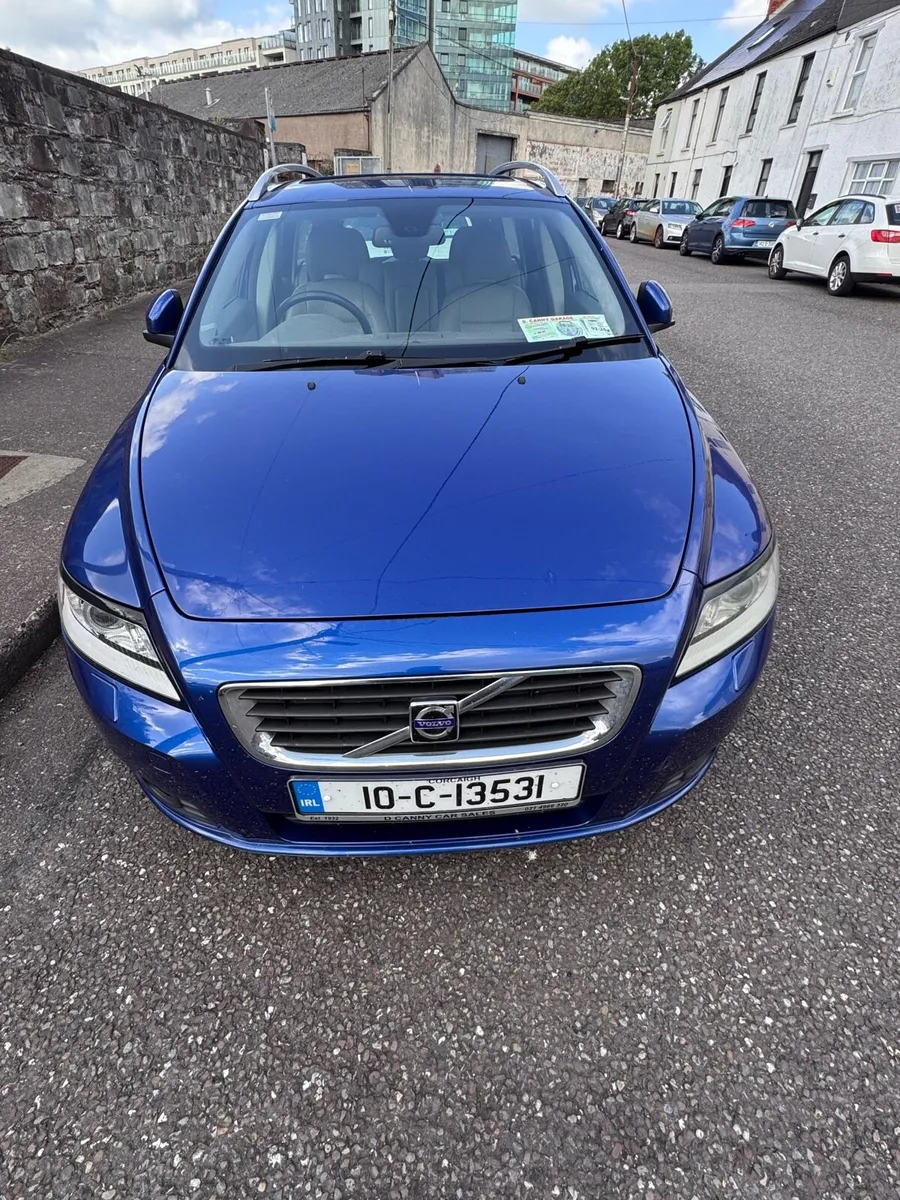 Volvo V50 1.6 - Image 1