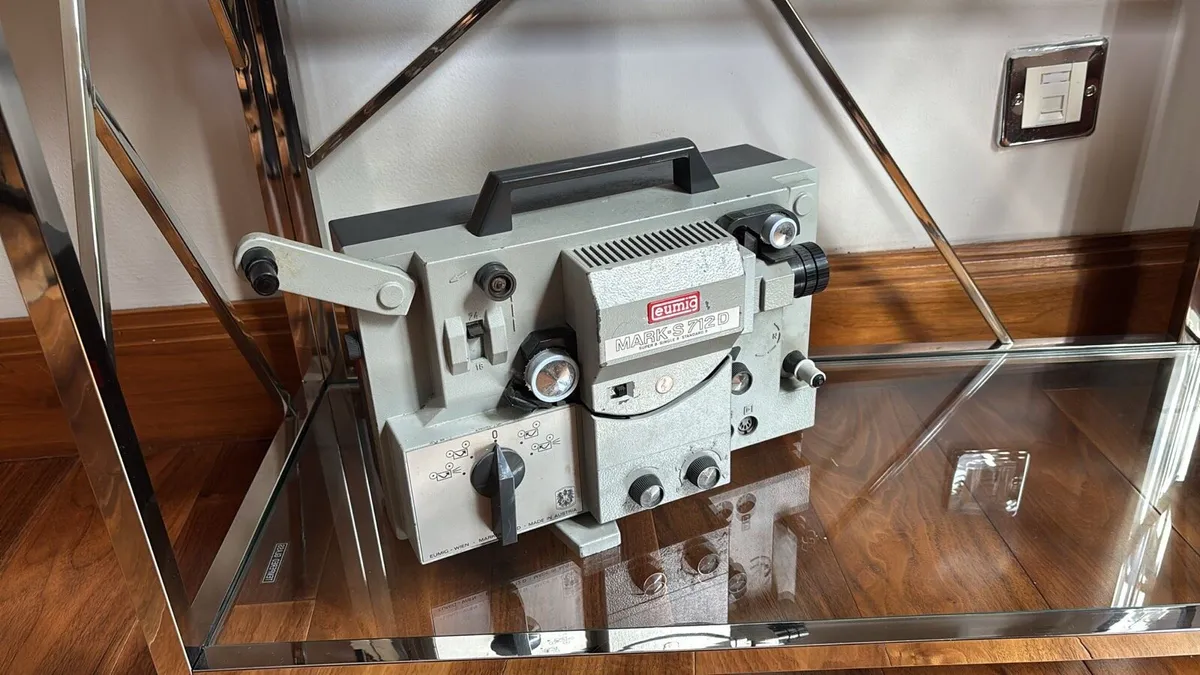 Antique cameras - Image 3