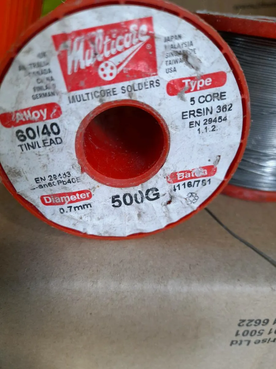 Two rolls of solder - Image 2