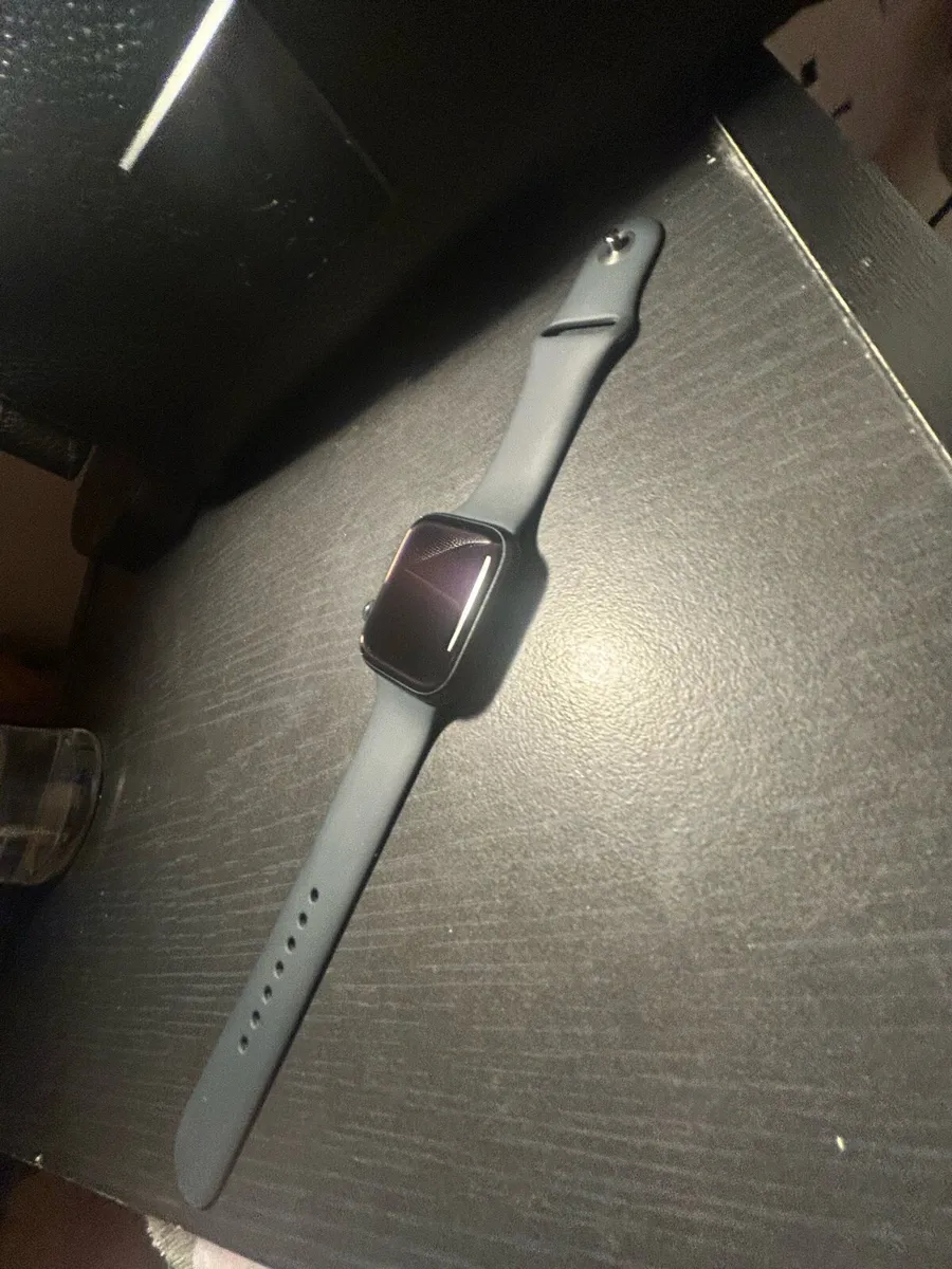 Apple Watch Series 8 (GPS+Cellular) 45mm - Image 1