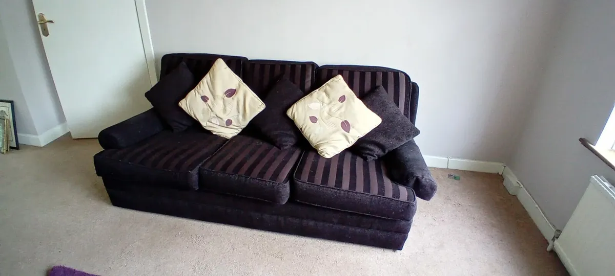 Couch - Image 1