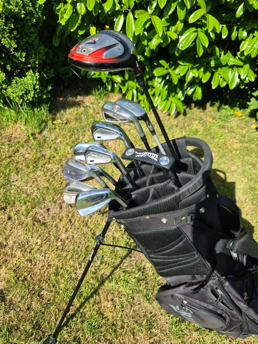 Complete Golf Set - Image 1