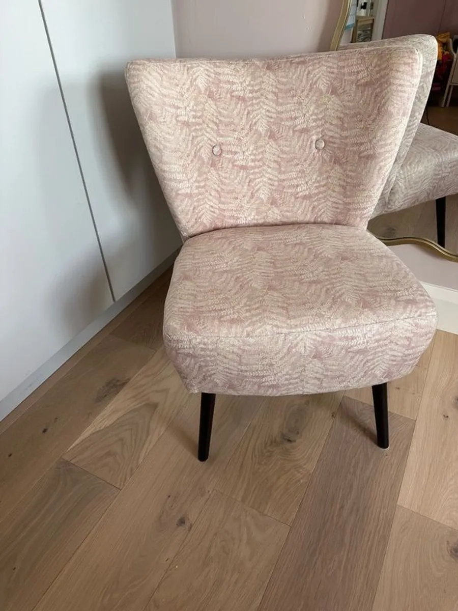 occasional chair - Image 1