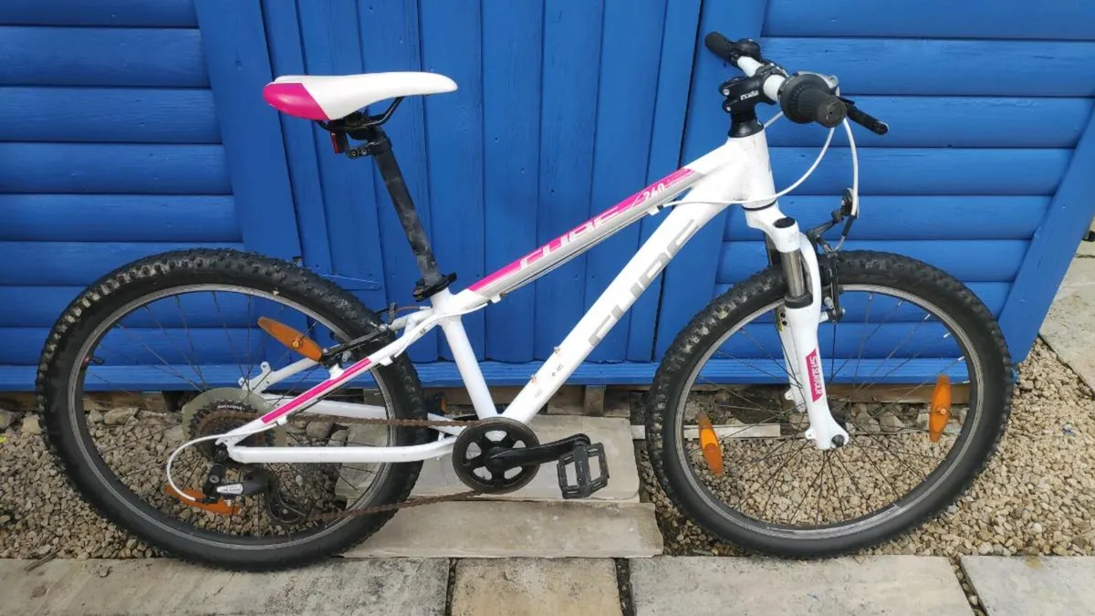 24" Cube kids bike