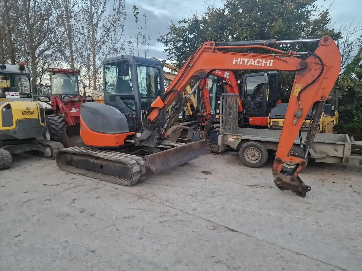 Digger with driver - Image 4