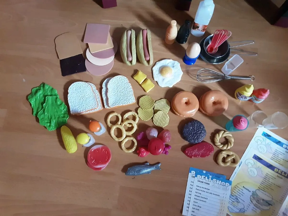 Play Kitchen - Image 3