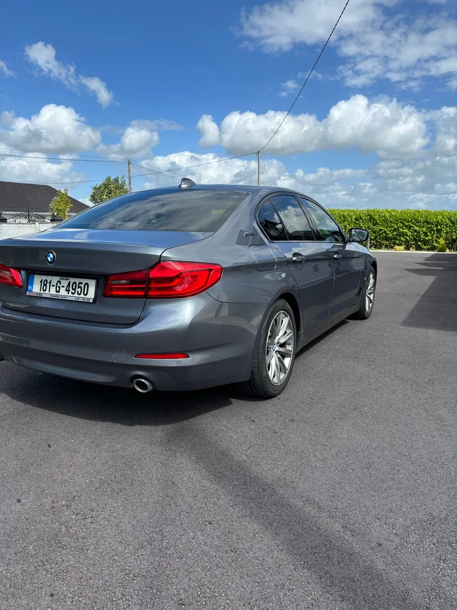 BMW 530 E - Image 4
