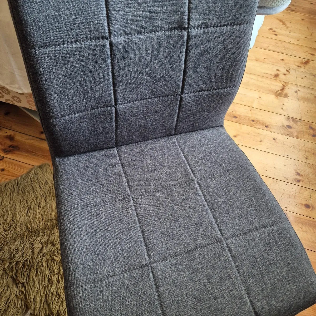 Desk & chair - Image 4
