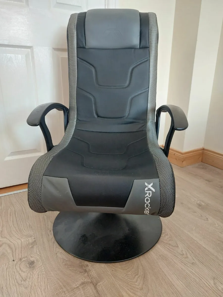 New lightning  gaming chair - Image 1