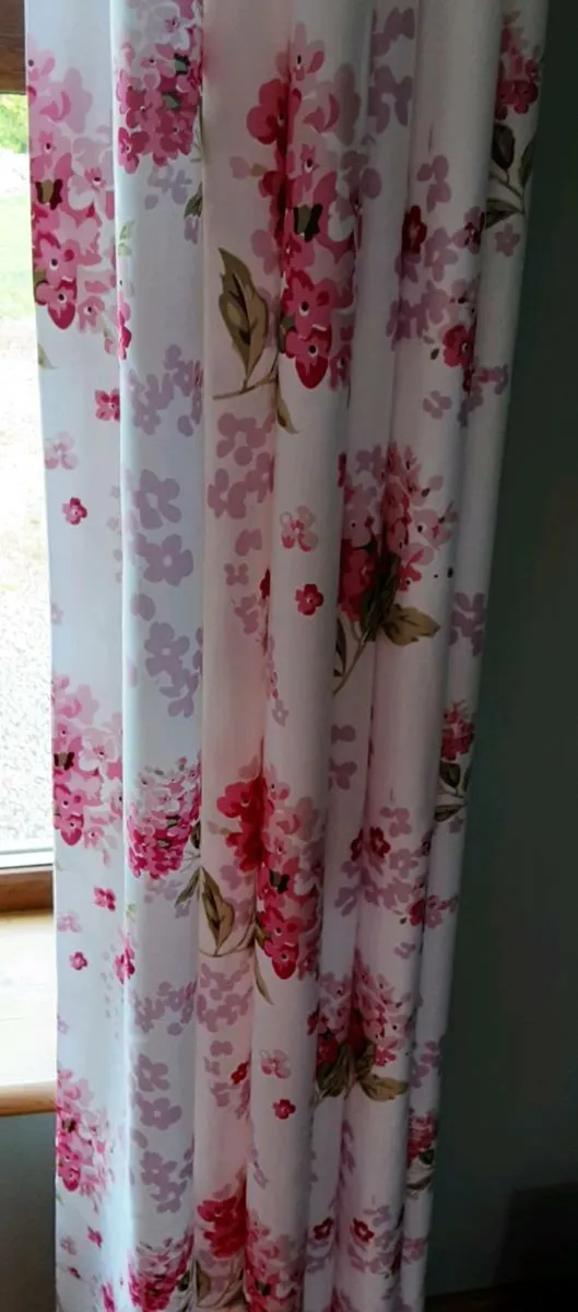 90x90 Beautiful Floral Curtains - Image 2