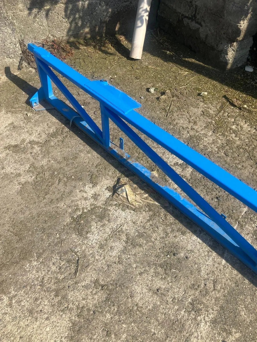 Sprayer Boom-Berthoud Primer 2000 - Image 2
