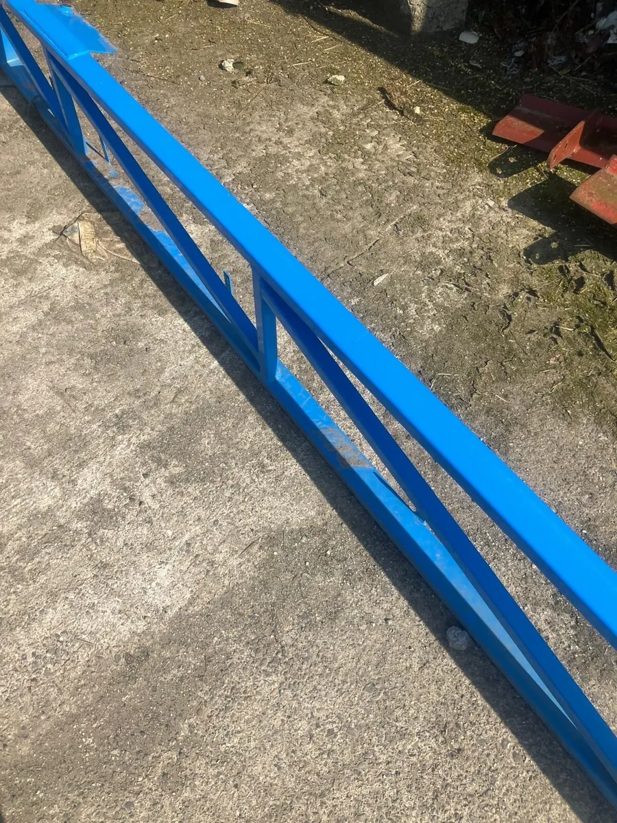 Sprayer Boom-Berthoud Primer 2000 - Image 3