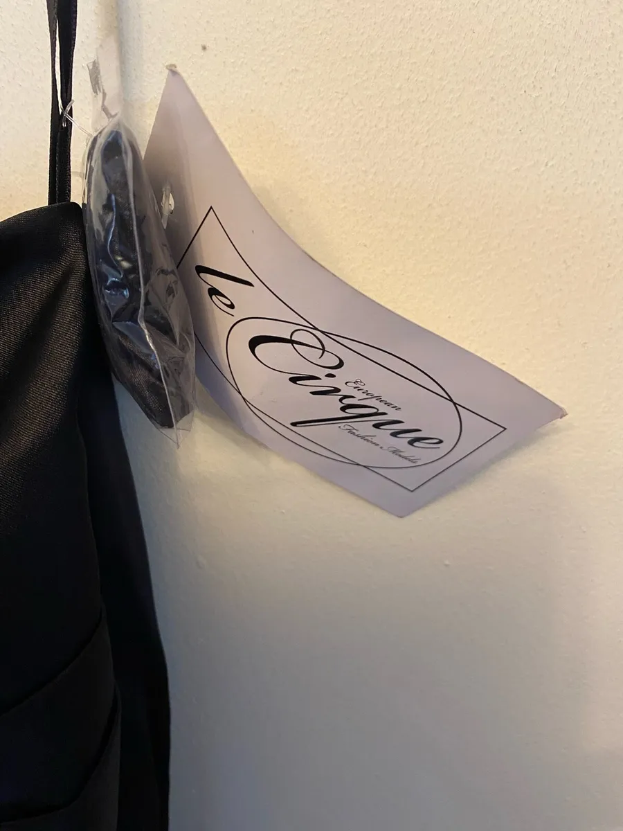 Black strapless gown - Image 3