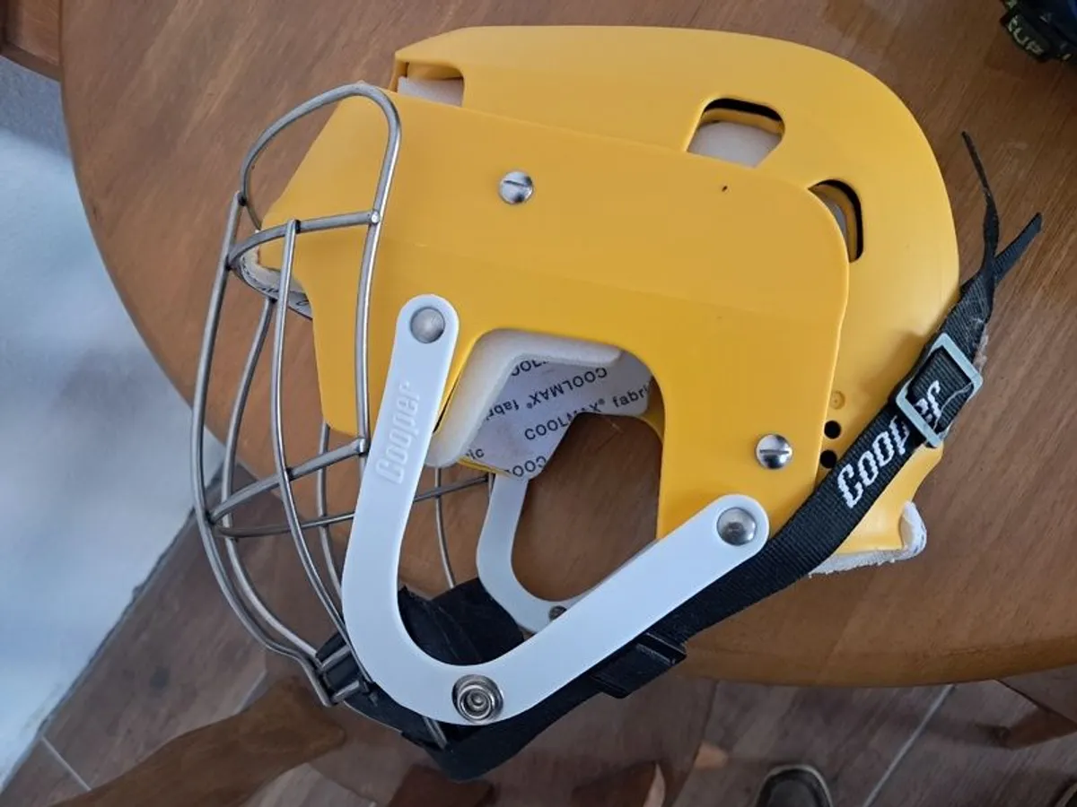 Hurling helmets - Image 3