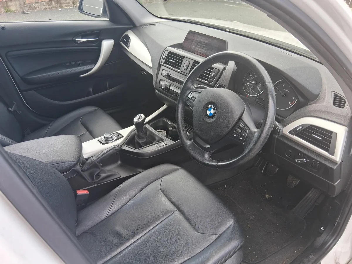 BMW 1-Series 2015 - Image 2