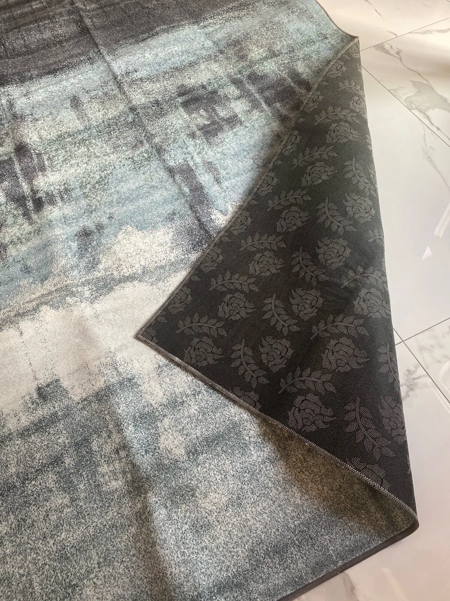 Carpets - Image 2