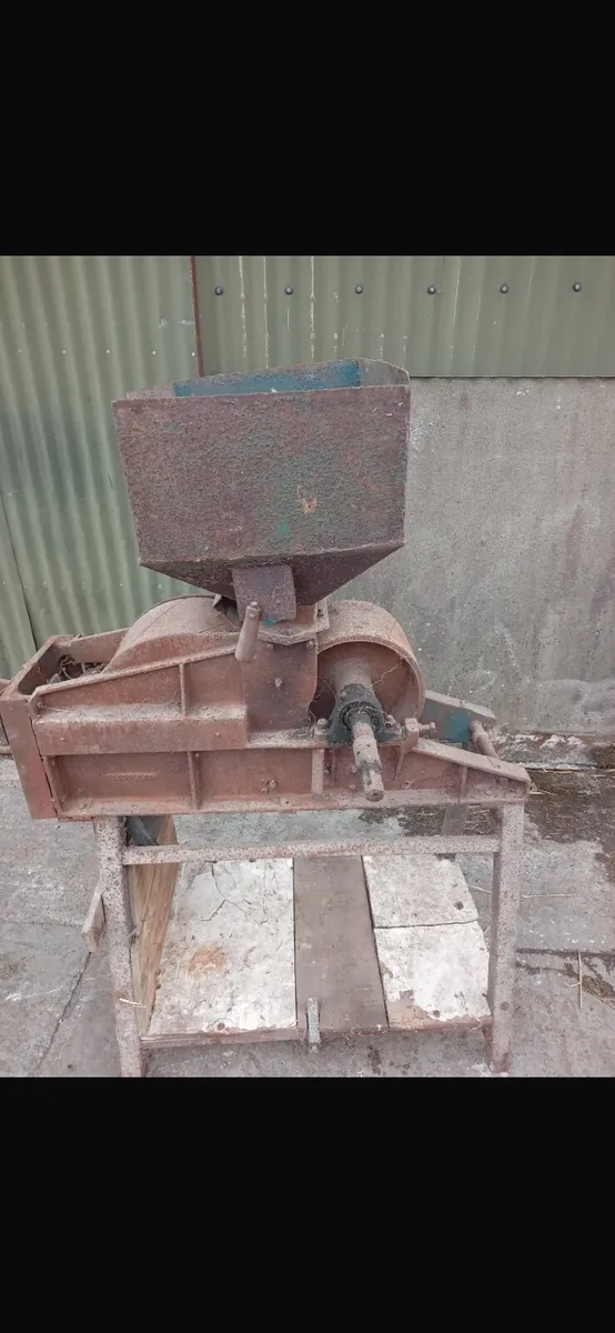 Old Farm Machinery - Image 1