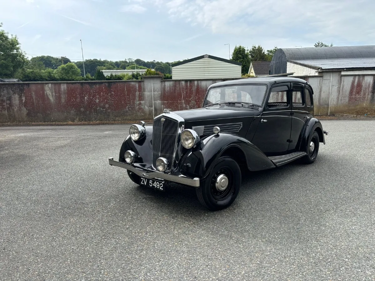 1937 Wolseley Super Six -Collectors Auction 8th - Image 1