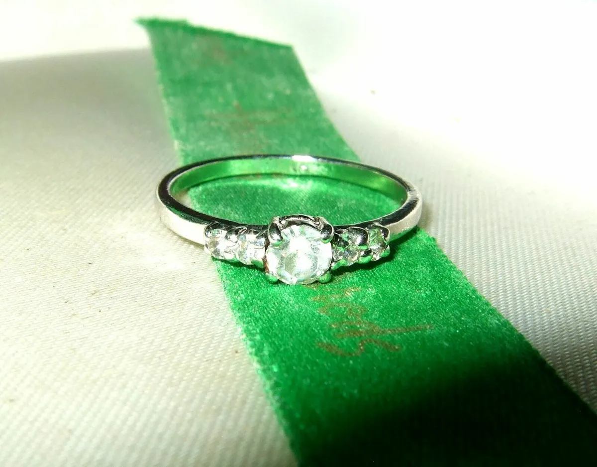 Vintage Silver Sapphire Ring - Image 2