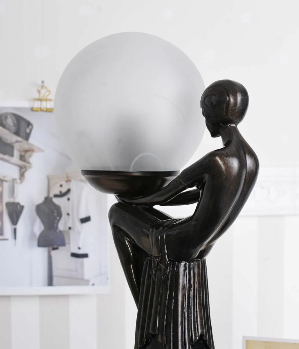 Exclusive Art Deco Lamp with Spherical Shade Femme - Image 4