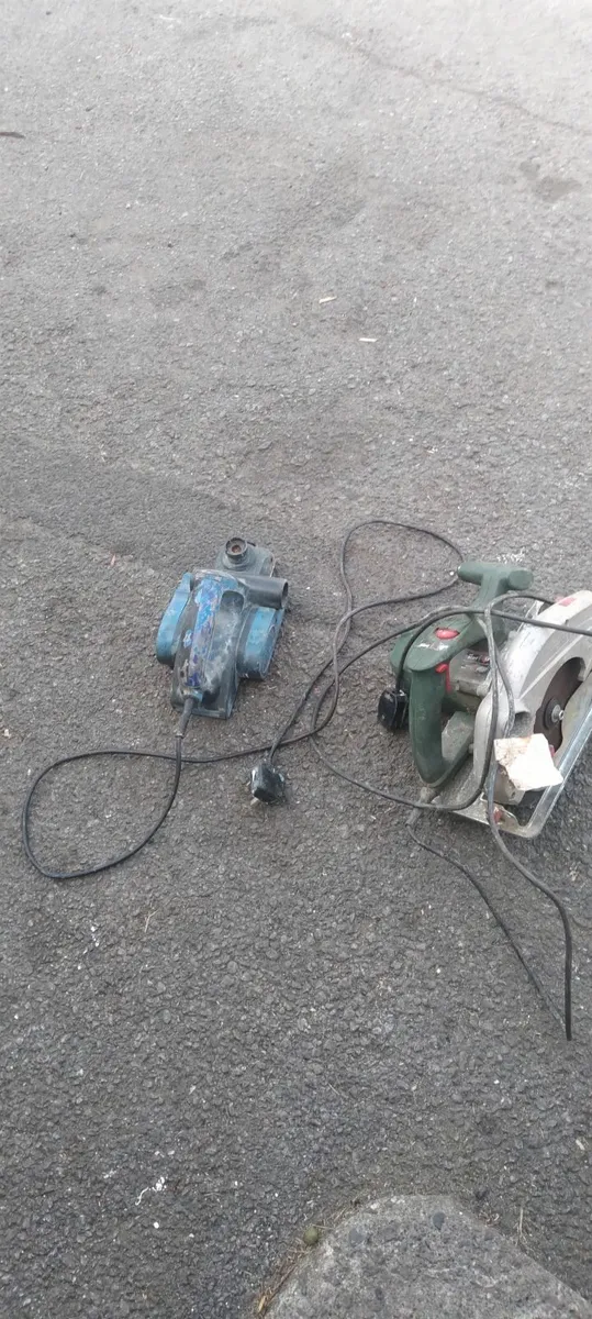 Skill saw and plainer working perfectly 60e the 2 - Image 2