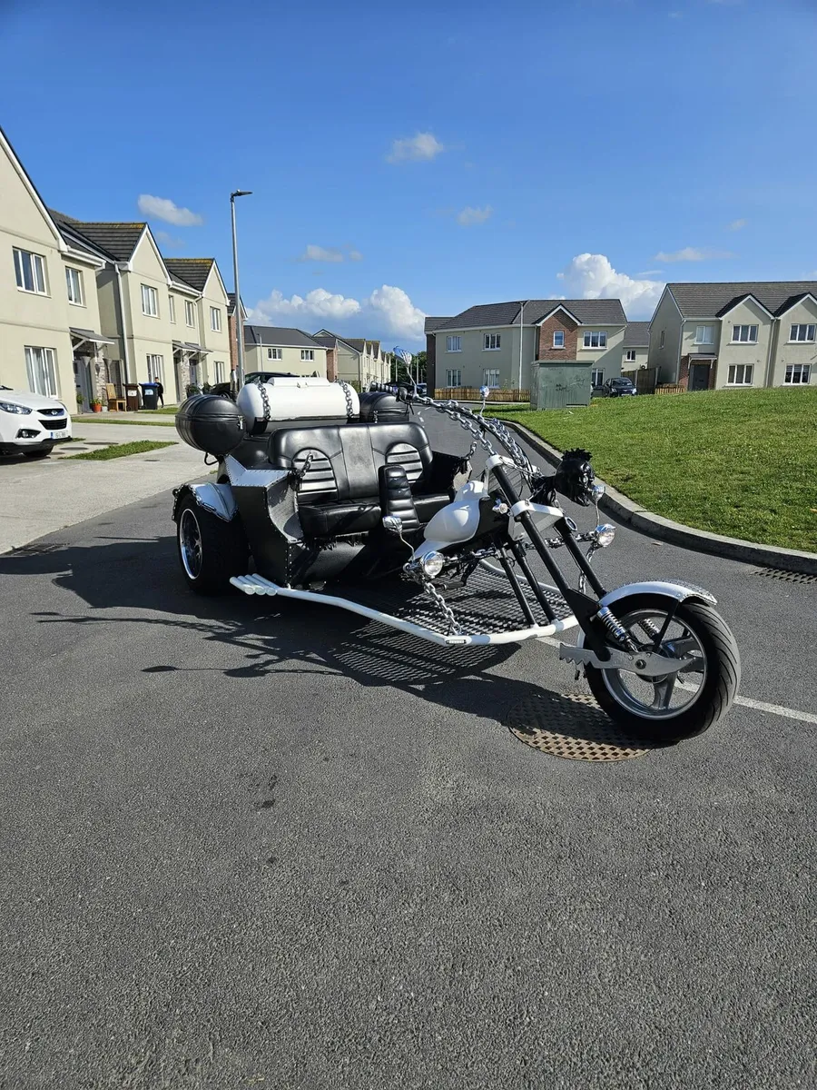 00 SUZUKI TRIKE - Image 1
