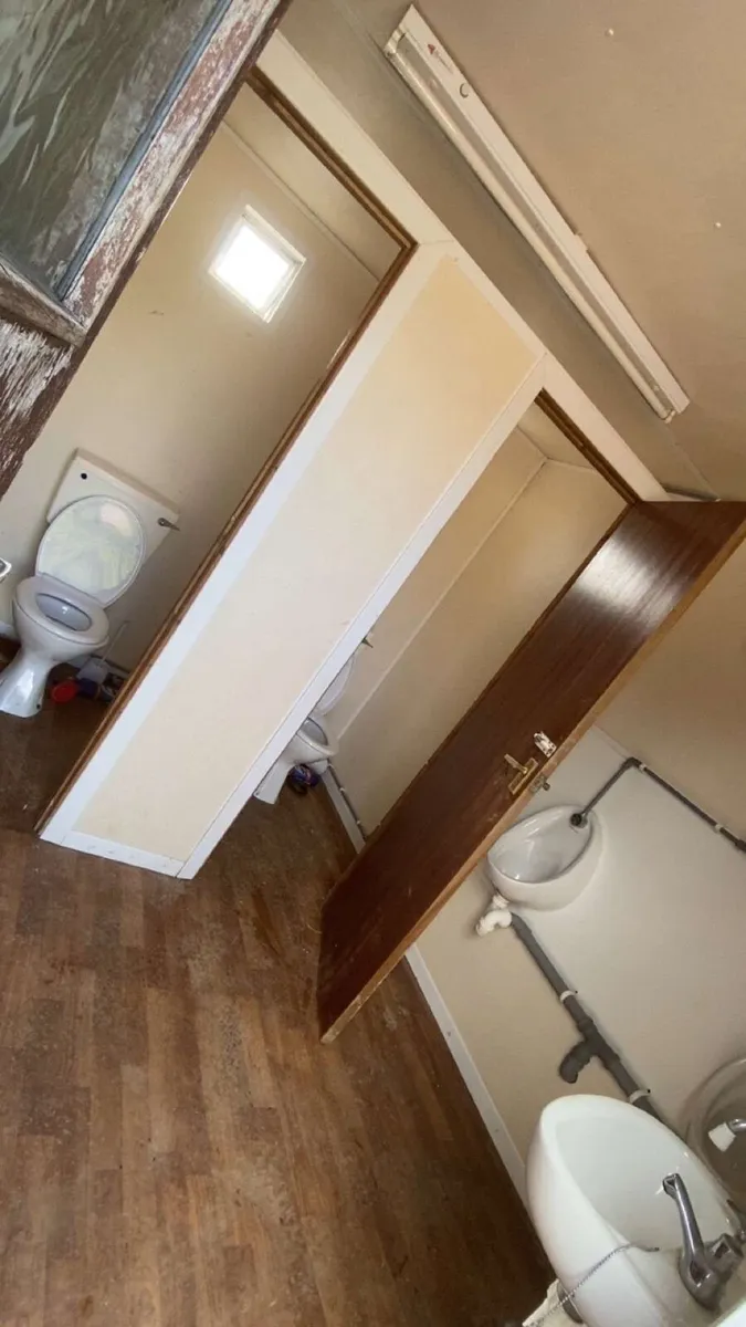 10*8 antivandle toilet block - Image 4