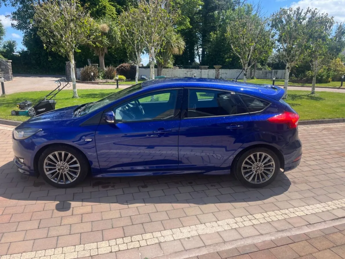 Ford Focus St-line Tdci - Image 4