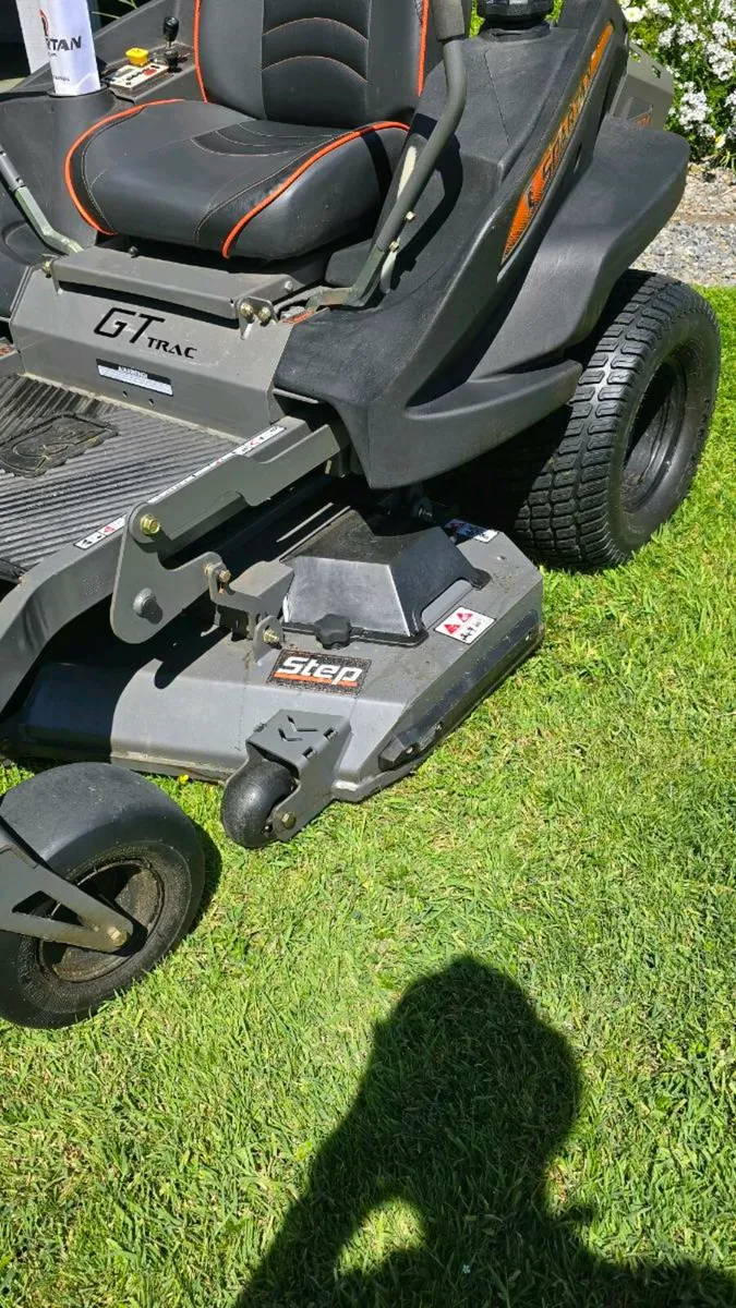 **PRICE DROP**SPARTAN 25HP ZERO TURN - Image 3