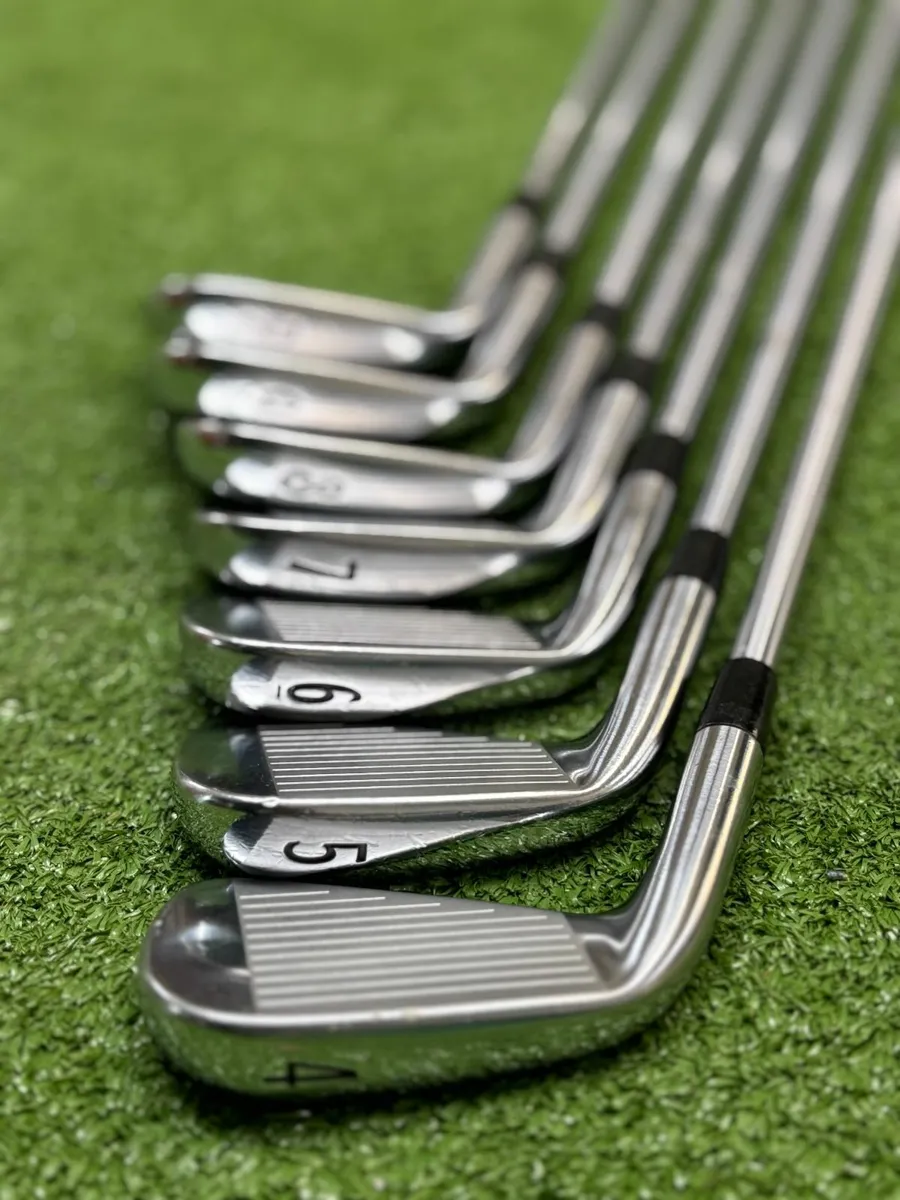 Titleist 716CB Forged Irons – 4 to PW (RH) - Image 1