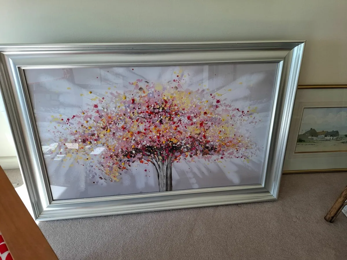 Large picture - Image 3