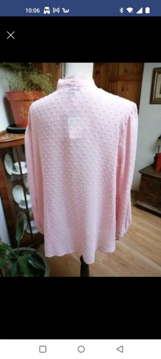 Ladies pale pink blouse, New with tags.plus size - Image 2