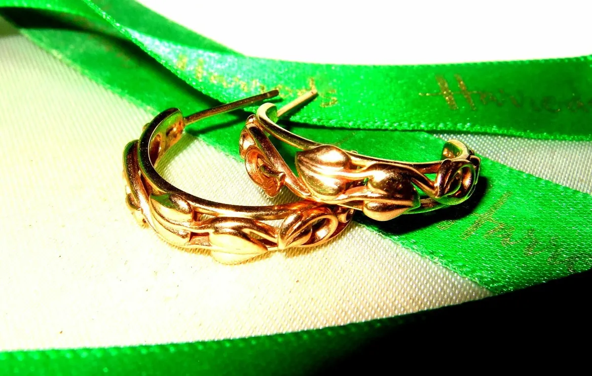 Vintage Hallmarked 9ct Gold Hoop Earrings - Image 3