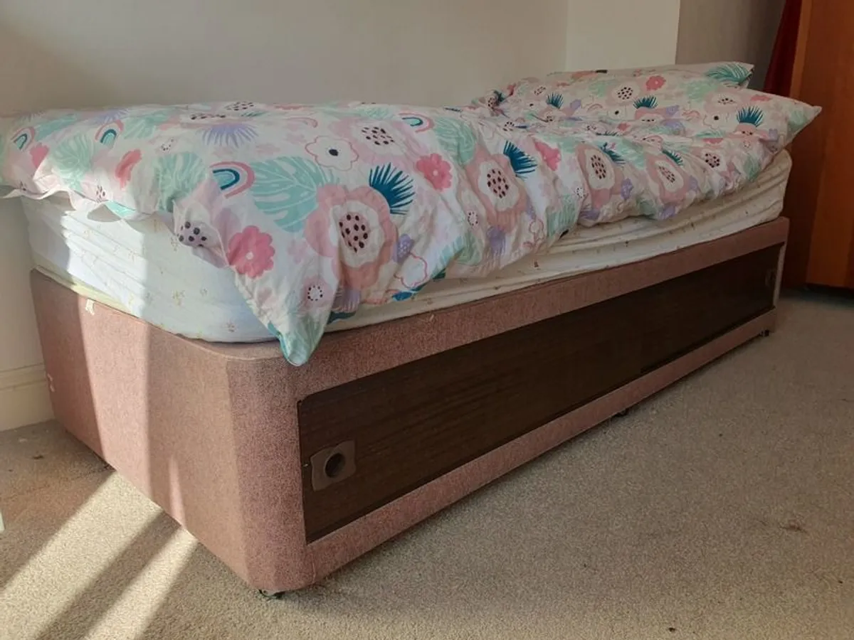 Single bed base - Image 1