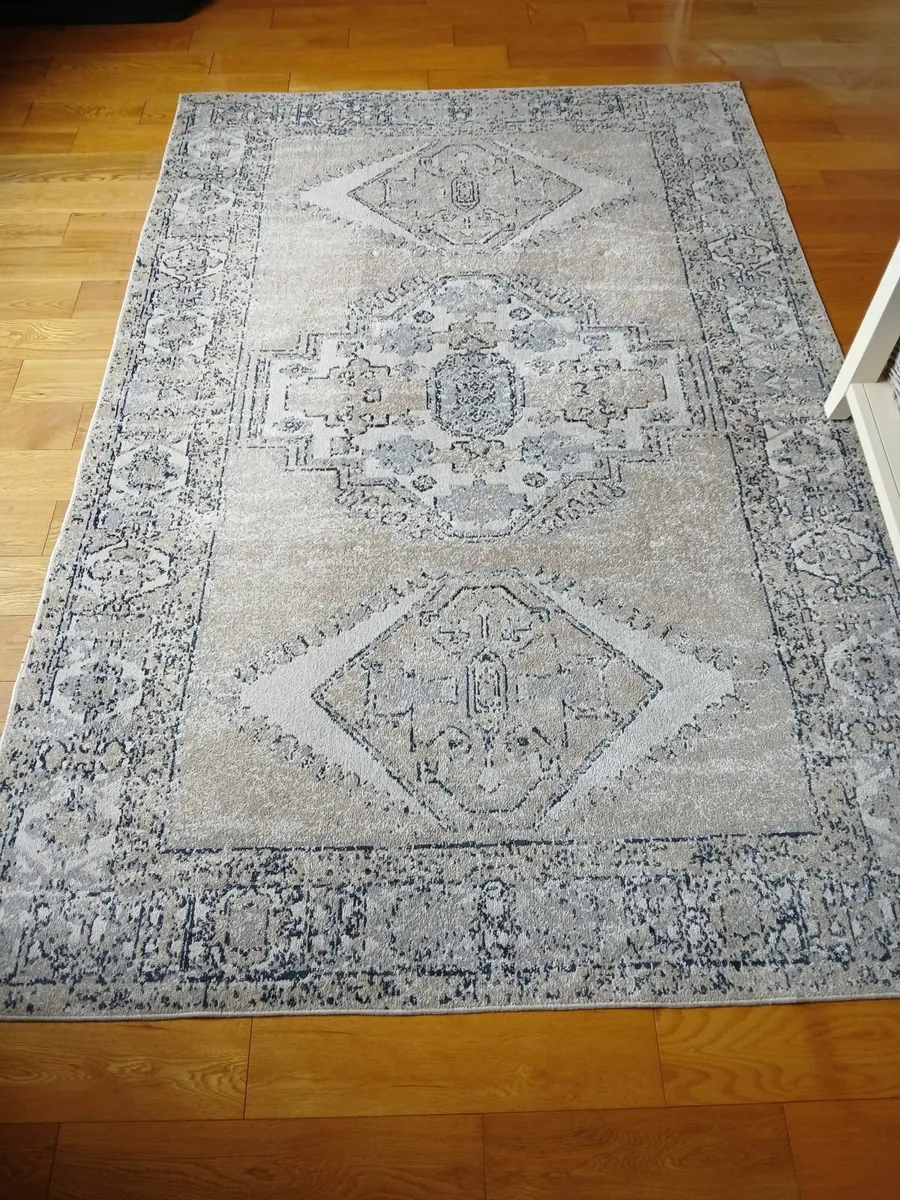 Rug - Image 2