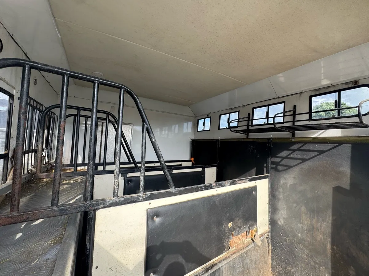 Horse Lorry. - Image 4