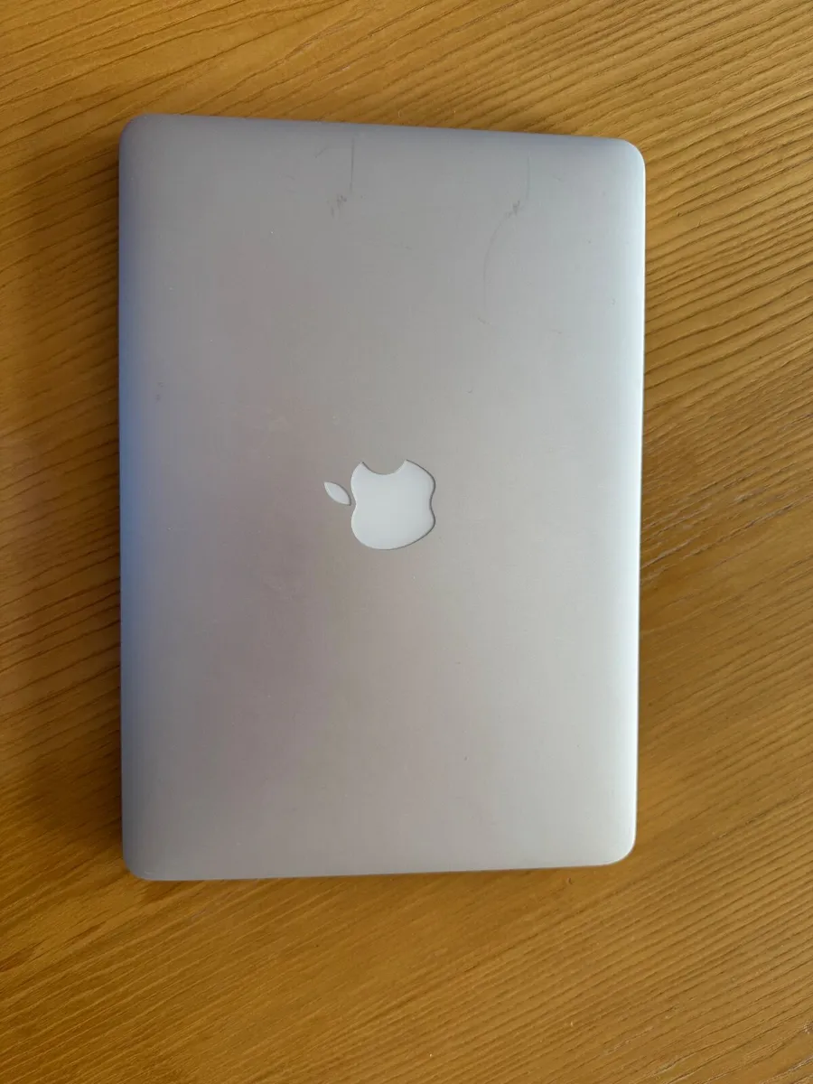 Apple MacBook Pro (retina 13-inch, Late 2013) - Image 1
